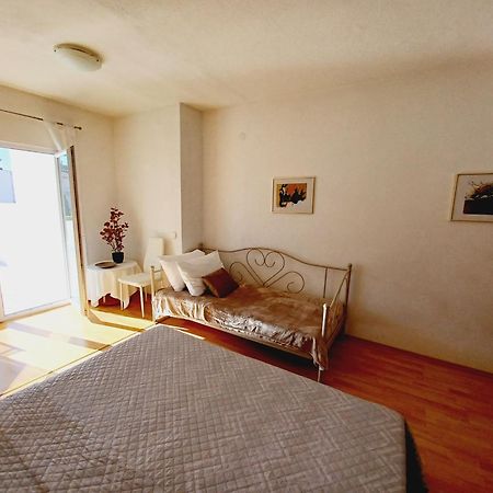 Apartments Kovacic Makarska Bagian luar foto