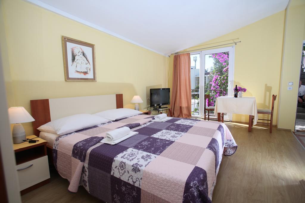 Apartments Kovacic Makarska Ruang foto