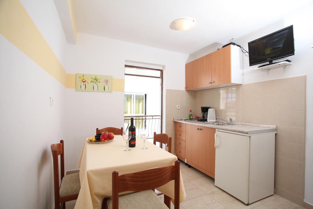 Apartments Kovacic Makarska Ruang foto