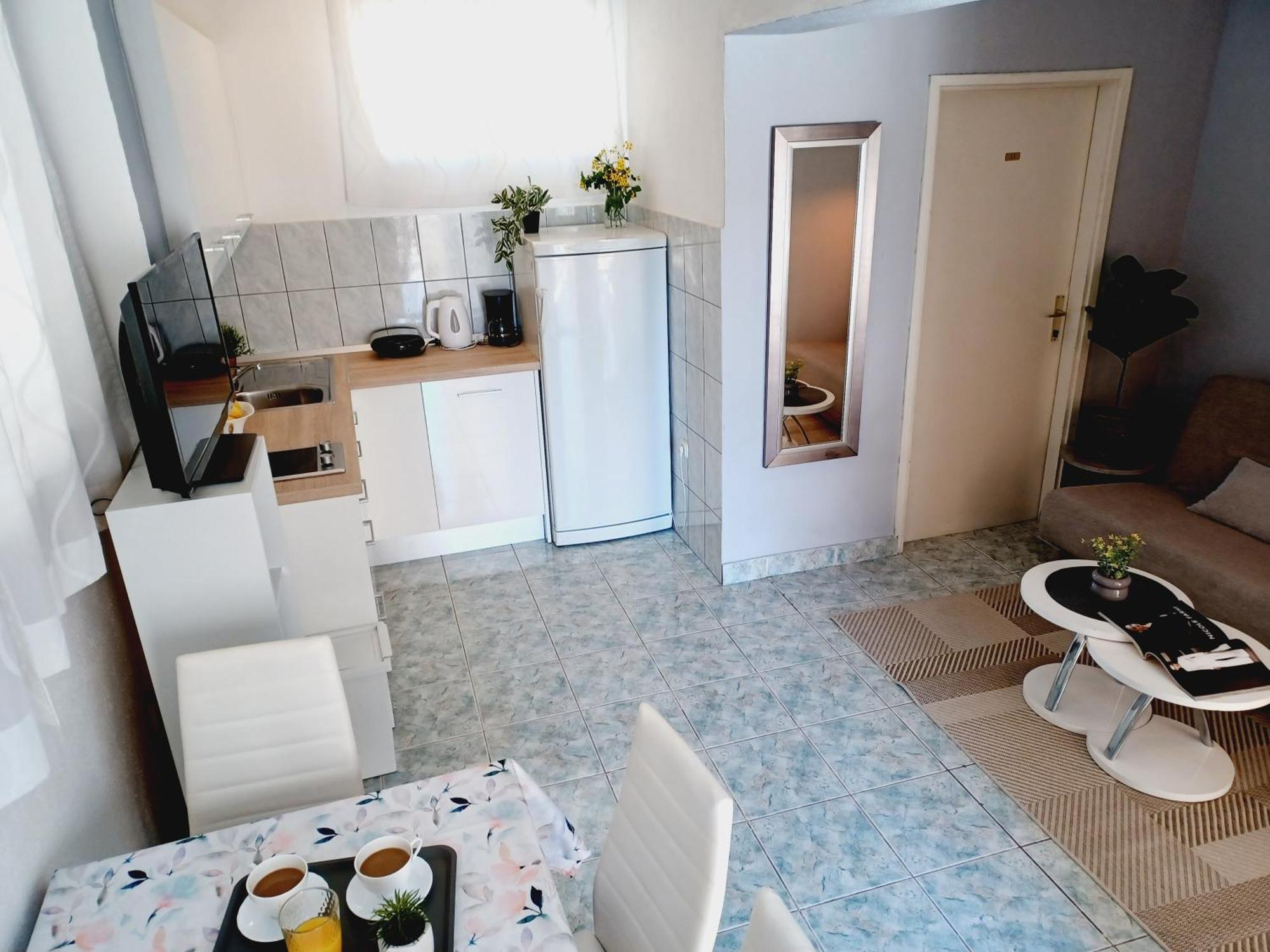 Apartments Kovacic Makarska Bagian luar foto
