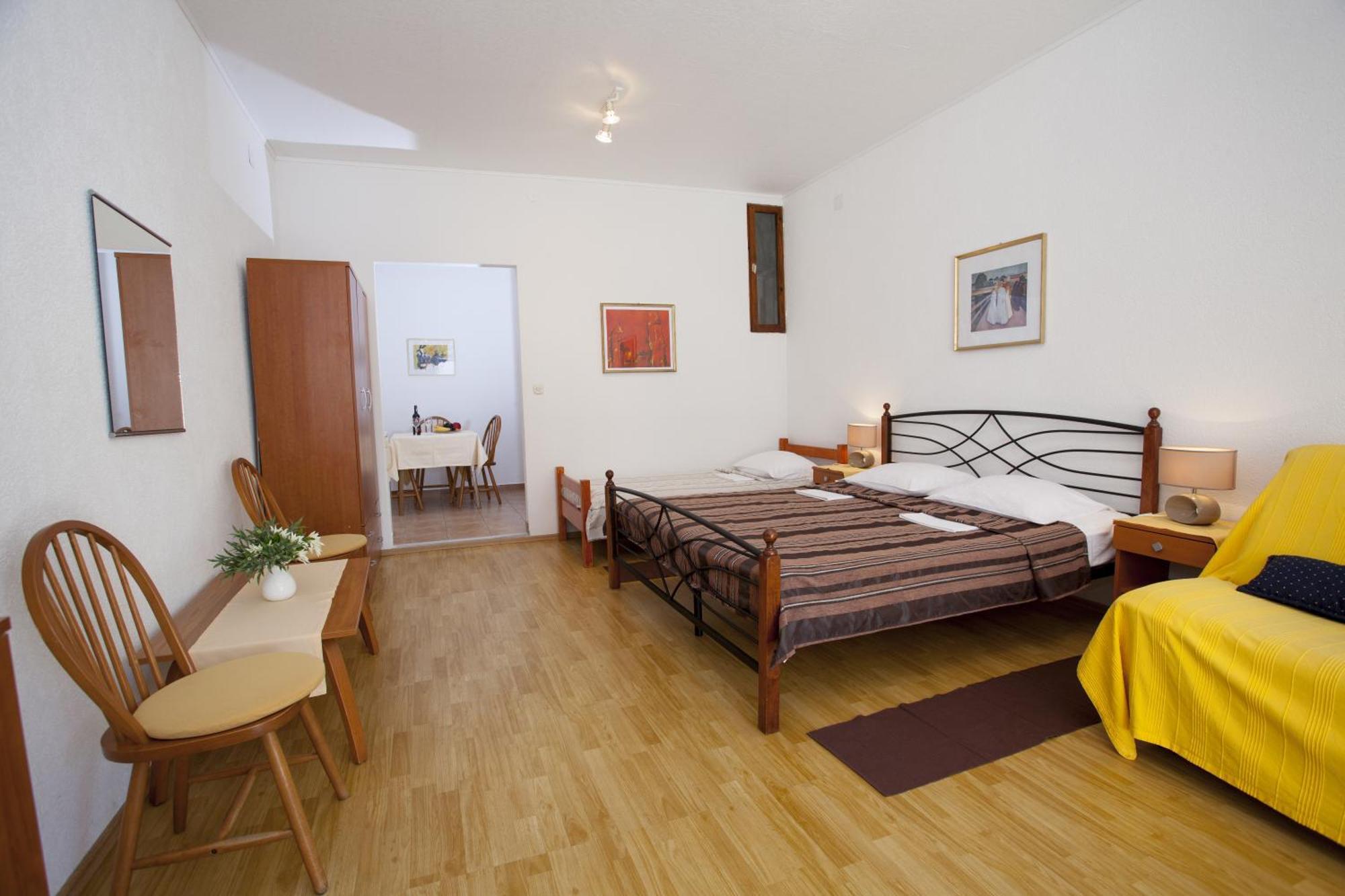 Apartments Kovacic Makarska Ruang foto