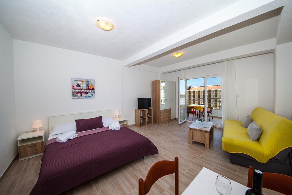 Apartments Kovacic Makarska Bagian luar foto
