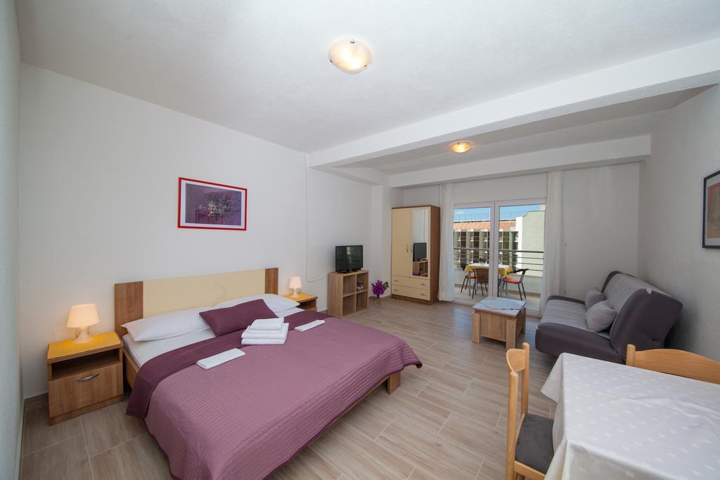 Apartments Kovacic Makarska Bagian luar foto