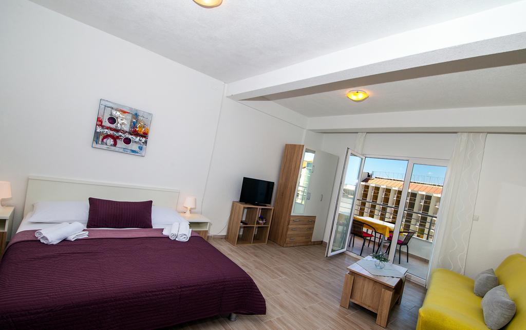 Apartments Kovacic Makarska Bagian luar foto
