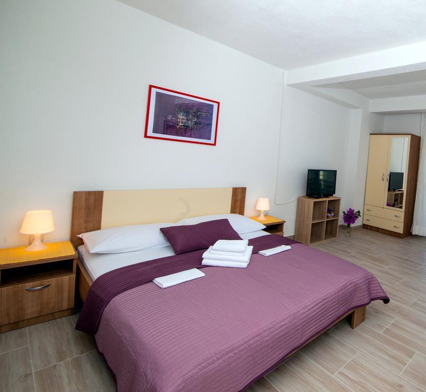 Apartments Kovacic Makarska Bagian luar foto